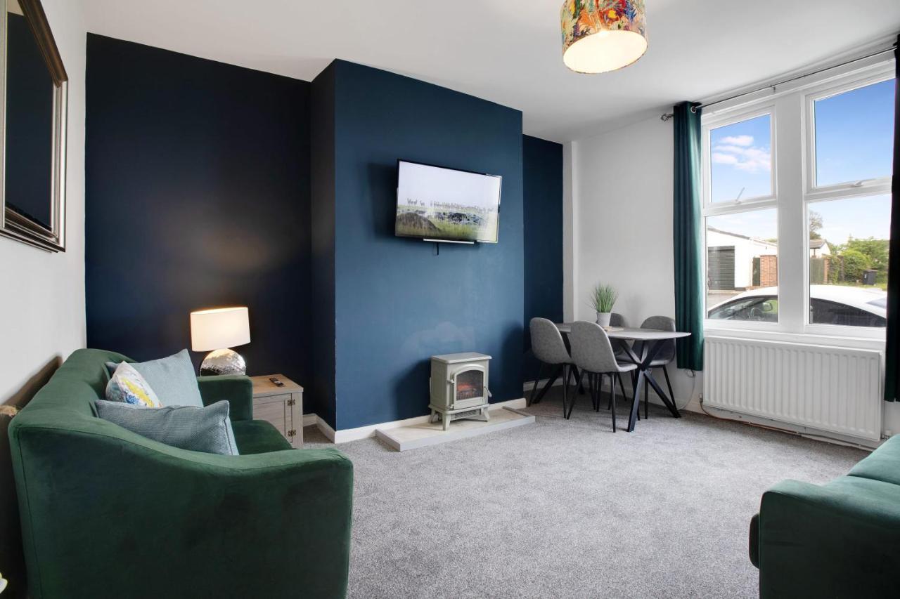 2 Bed With Garden & Stunning Field Views Holiday home Durham