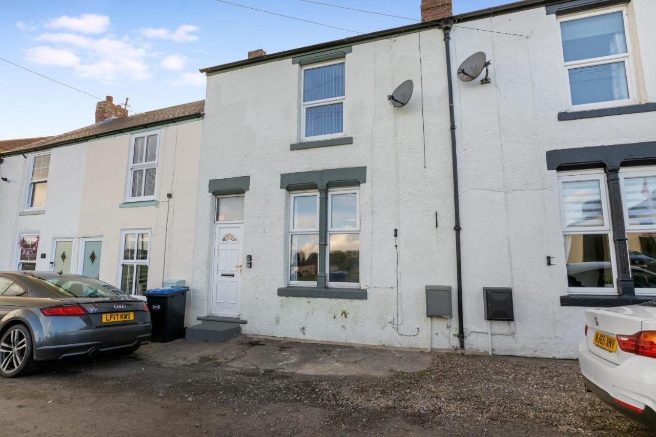 2 Bed With Garden & Stunning Field Views